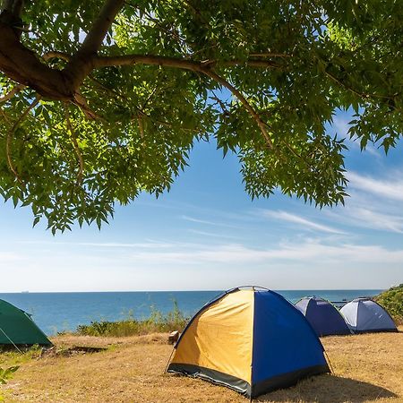 Steller Hostel & Camping Одеса Екстериор снимка