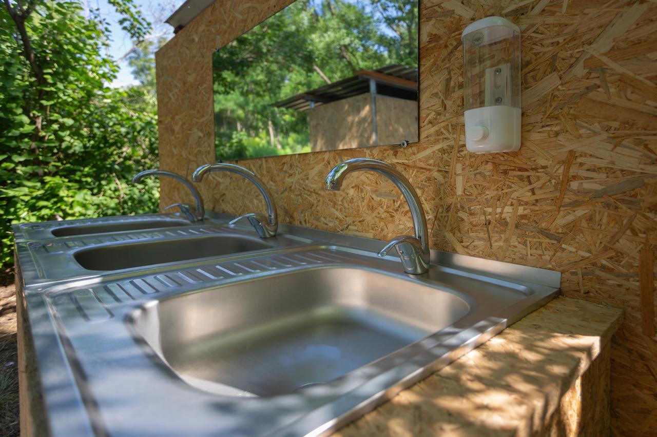 Steller Hostel & Camping Одеса Екстериор снимка