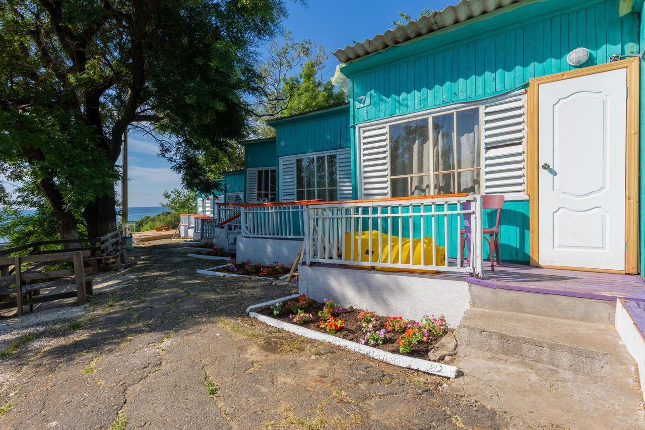 Steller Hostel & Camping Одеса Екстериор снимка
